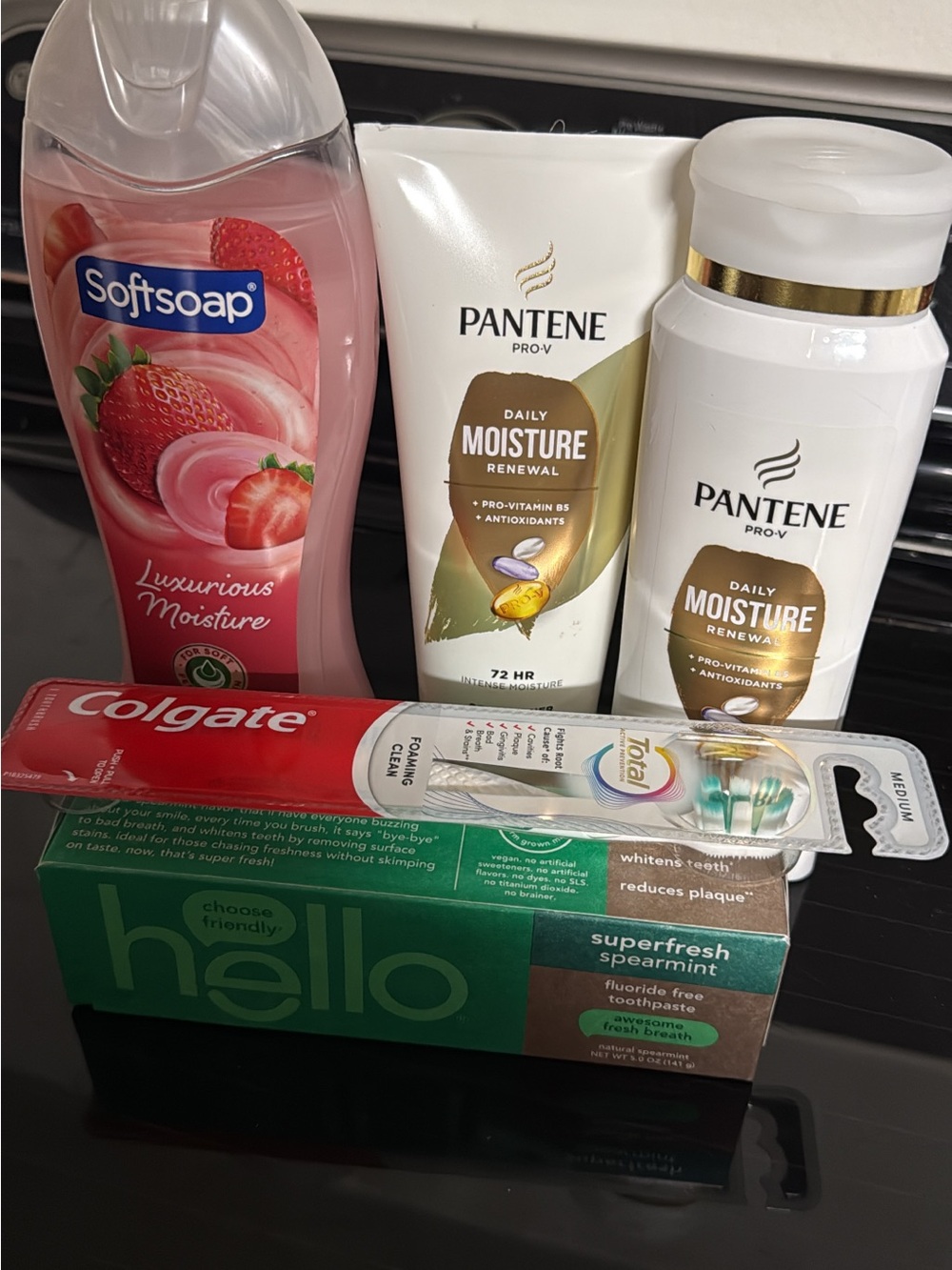 Pantene Daily Moisture Renewal Shampoo & Conditioner - White